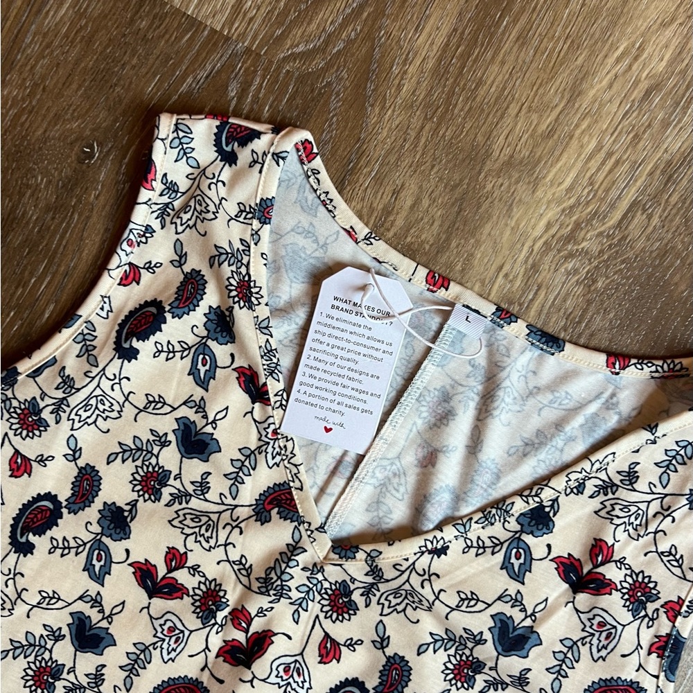 Cute sleeveless, v neck‎ print dress size LARGE, - Picture 3 of 5